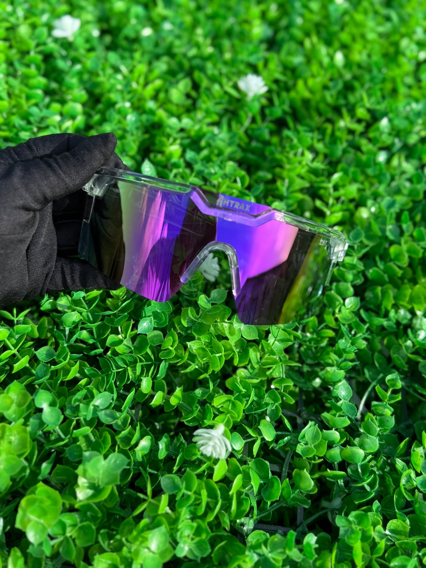 Safety glasses